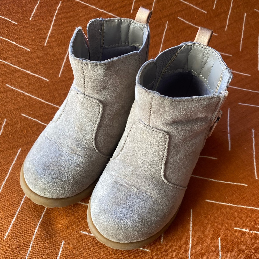 Stride Rite Chelsea boots size toddler 7